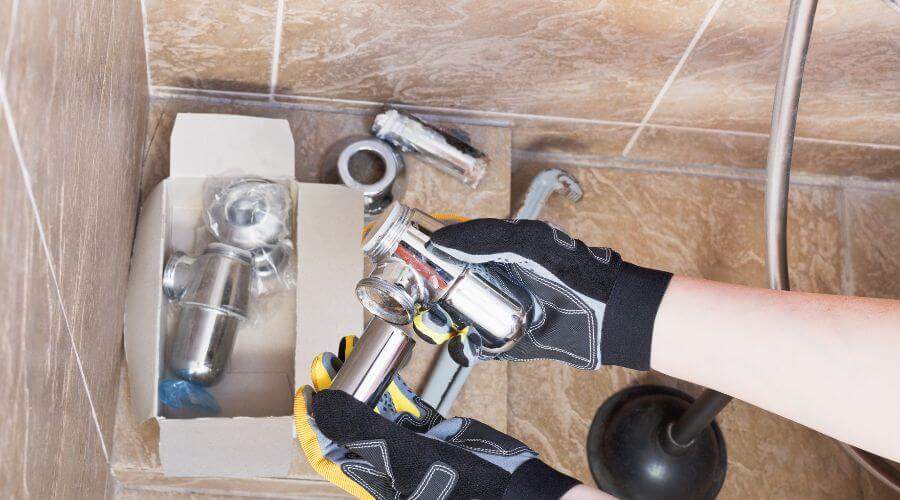 Expert Emergency Roof Repairs services in Cambria, IL